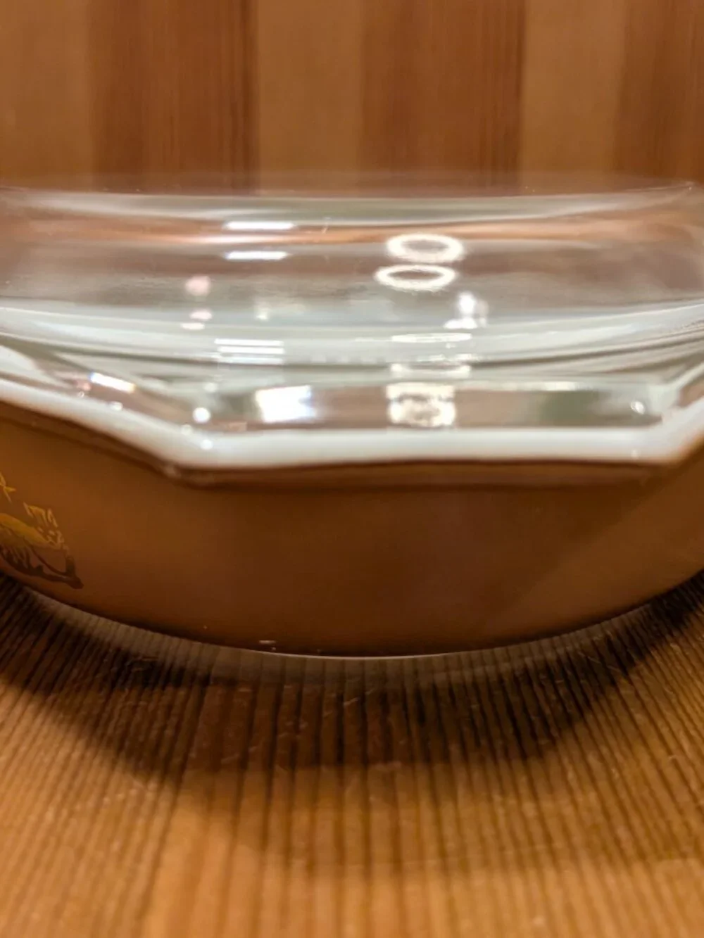 Vtg Pyrex EARLY AMERICAN HERITAGE Divided Casserole Dish 1.5 Qt w/945C Lid - EUC